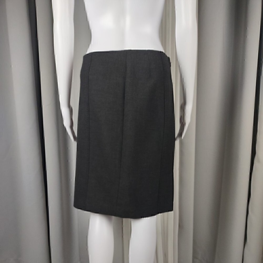 Ann Taylor LOFT Petites Women's Dark Gray To Black Lined Pencil Skirt Size 6P - Picture 3 of 11